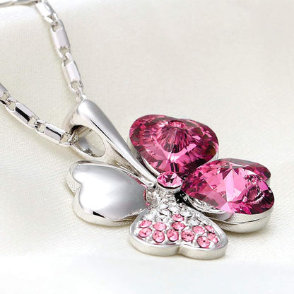 Minimalistisk kløverhalskjede | Sammen mot brystkreft