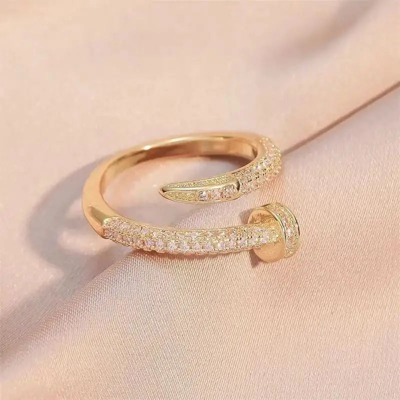 Spiker Formet Ring | Sammen mot brystkreft